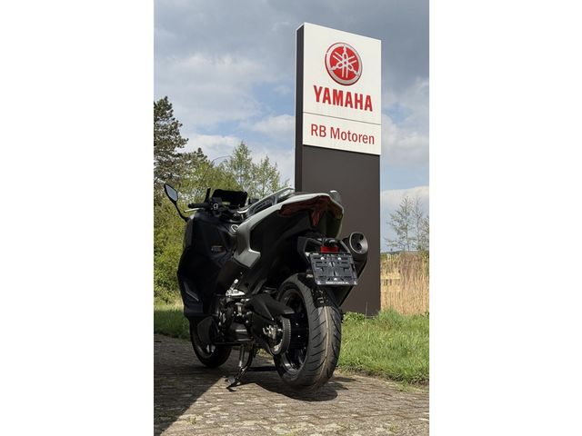 yamaha - tmax-560