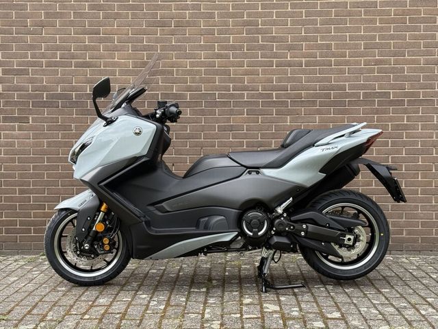 yamaha - tmax-560