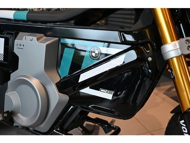 bmw - ce-02