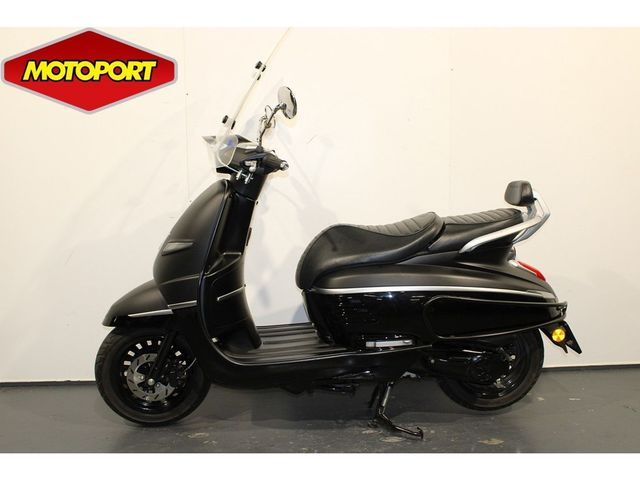 peugeot - django-125