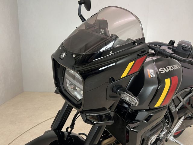 suzuki - gsx-8tt