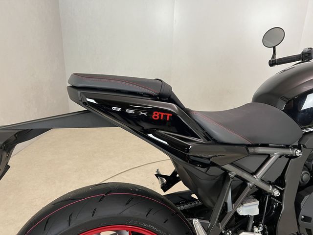 suzuki - gsx-8tt