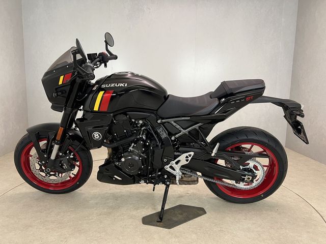 suzuki - gsx-8tt