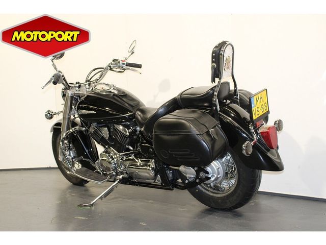 yamaha - xvs-1100-a-dragstar-classic