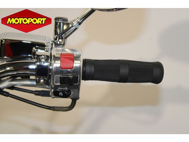yamaha - xvs-1100-a-dragstar-classic