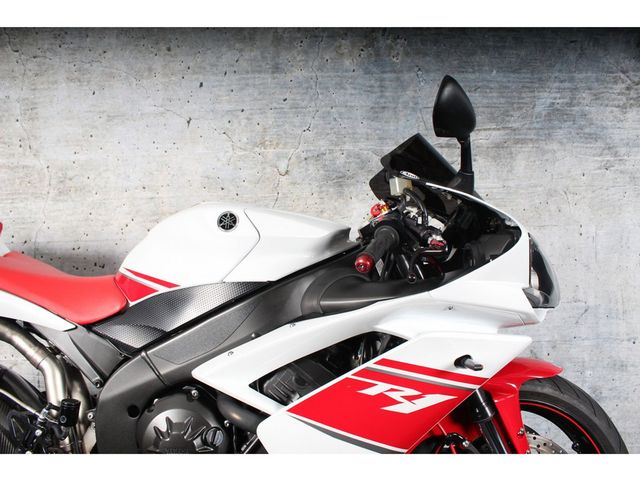 yamaha - yzf-r1
