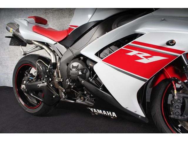 yamaha - yzf-r1
