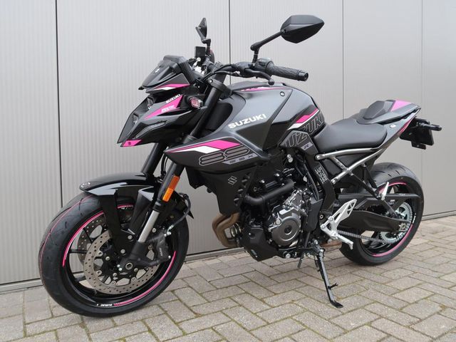 suzuki - gsx-8s
