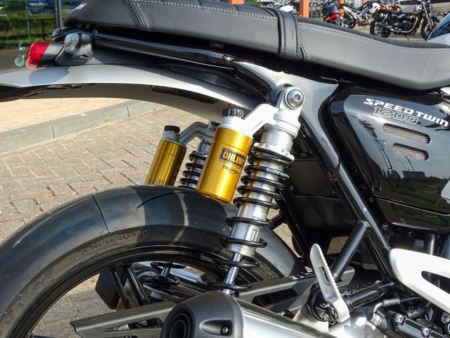 triumph - speed-twin-1200-rs