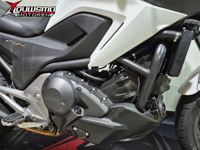 honda - nc-700-x-dct