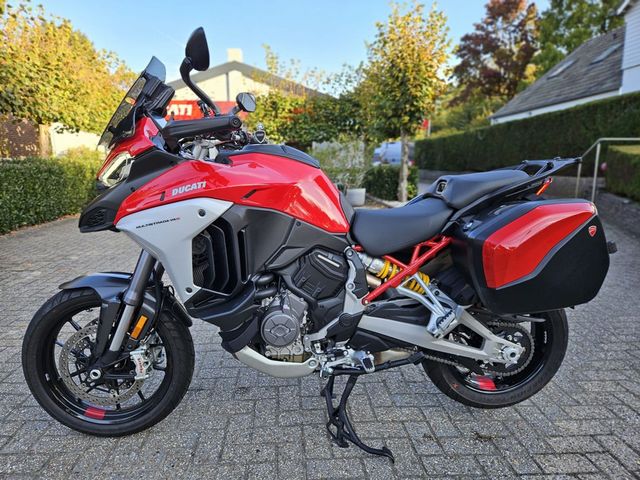 ducati - multistrada-v4-s