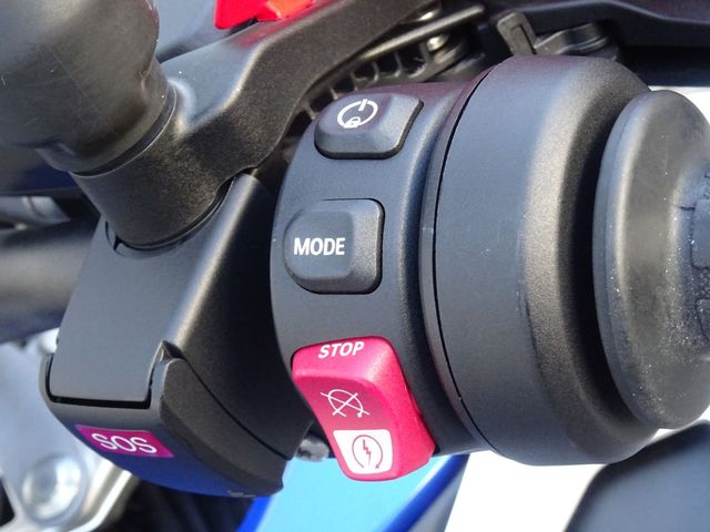 bmw - r-1300-gs-adventure-trophy