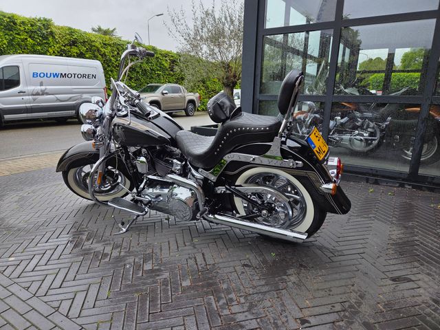 harley-davidson - softail-deluxe-flstn