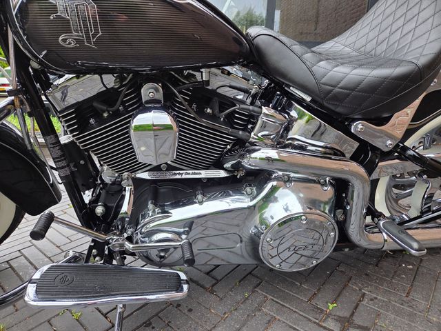 harley-davidson - softail-deluxe-flstn