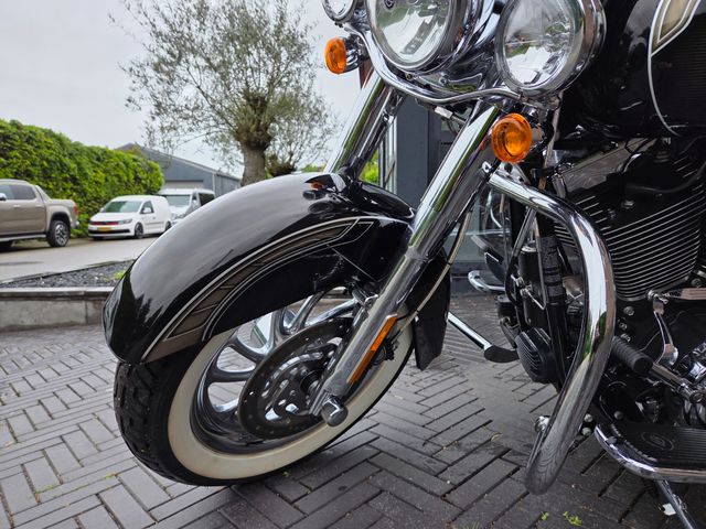 harley-davidson - softail-deluxe-flstn