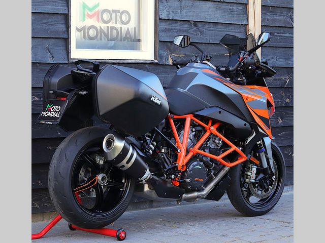 ktm - 1290-super-duke-gt