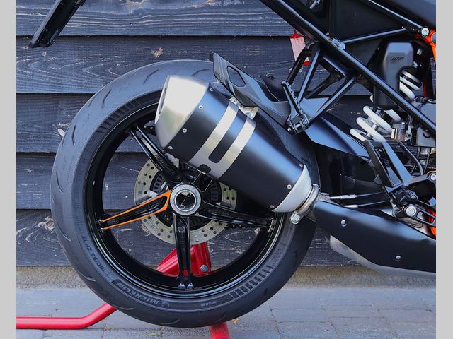 ktm - 1290-super-duke-gt