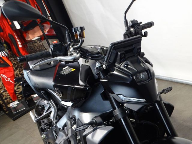 yamaha - mt-09-y-amt