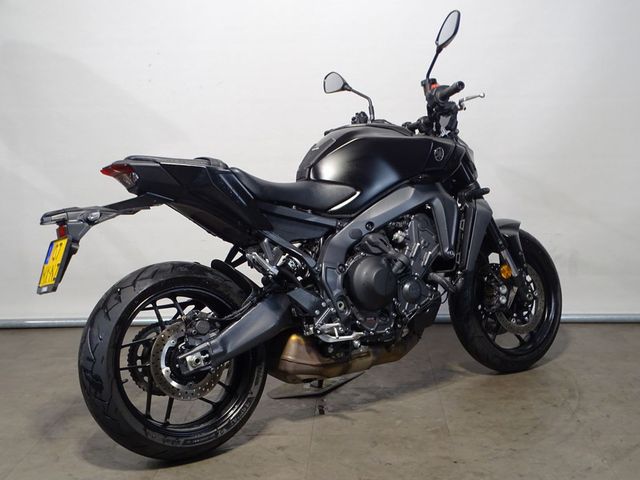 yamaha - mt-09-y-amt