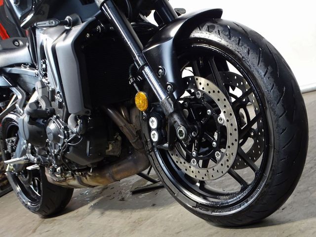 yamaha - mt-09-y-amt