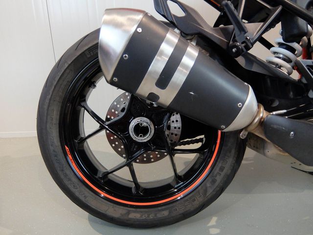 ktm - 1290-super-duke-gt