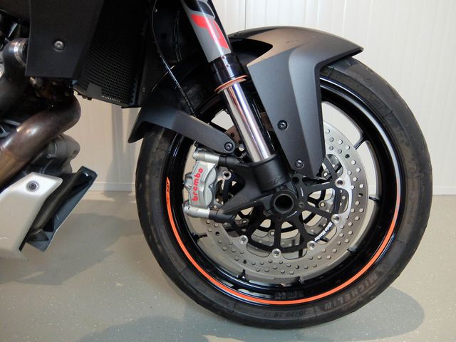 ktm - 1290-super-duke-gt