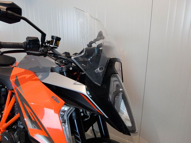 ktm - 1290-super-duke-gt