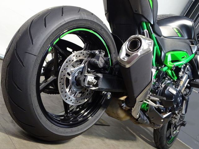 kawasaki - z900