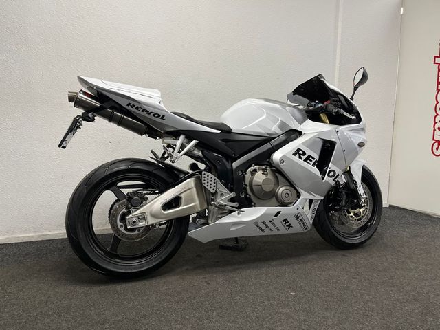 honda - cbr-600-rr