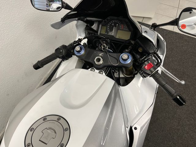 honda - cbr-600-rr