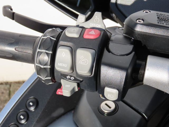 bmw - r-1200-rt