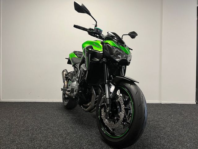 kawasaki - z900