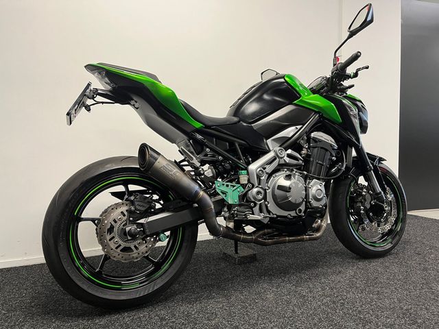 kawasaki - z900