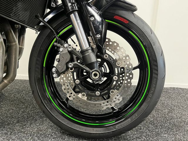 kawasaki - z900