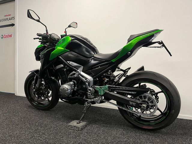 kawasaki - z900