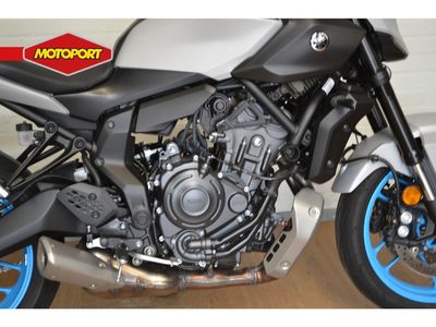 YAMAHA MT 07 – foto 2