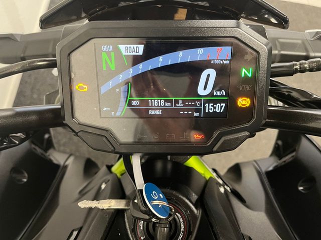 kawasaki - z900