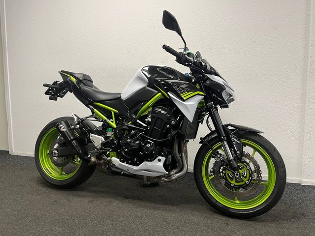 kawasaki - z900