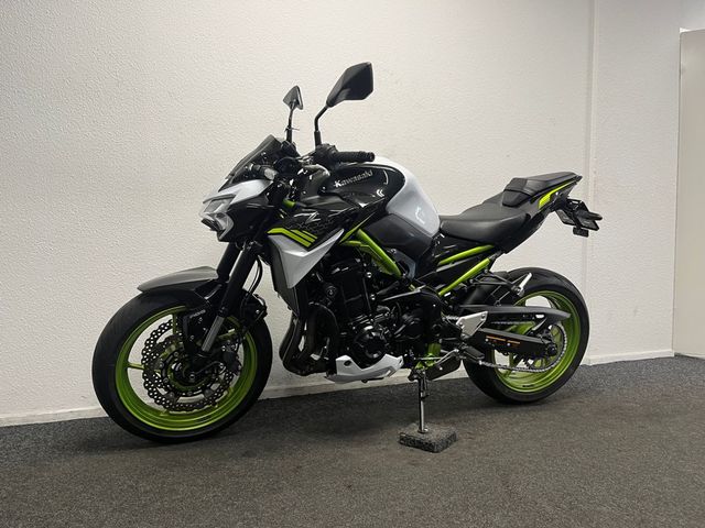 kawasaki - z900