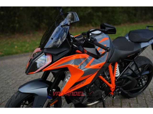 ktm - 1290-super-duke-gt