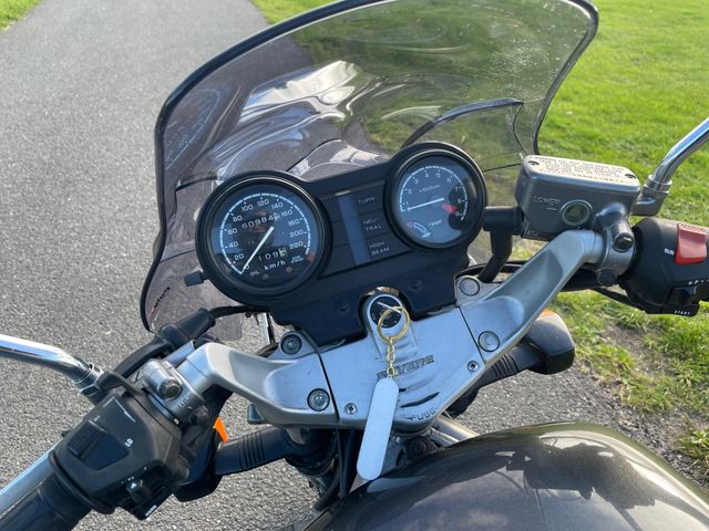 honda - ntv-650-revere
