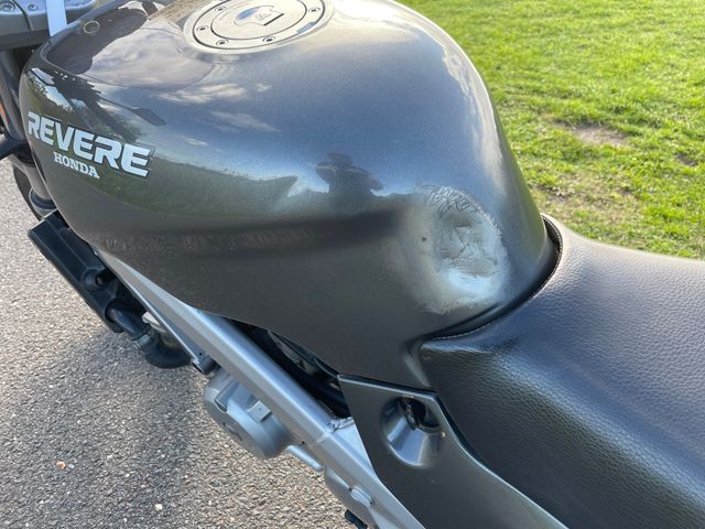 honda - ntv-650-revere
