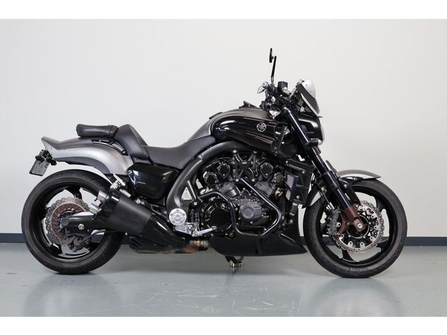 yamaha - vmx-1700-vmax