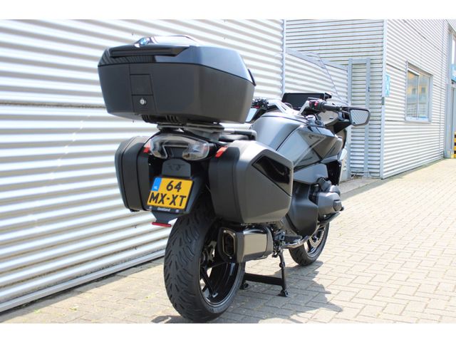 bmw - r-1300-rt