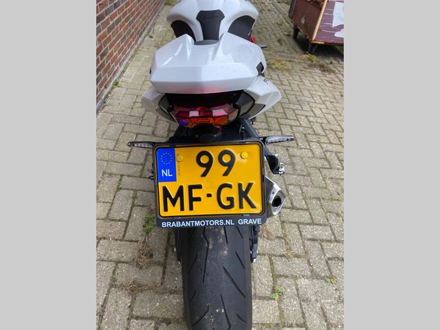 triumph - street-triple-r-abs