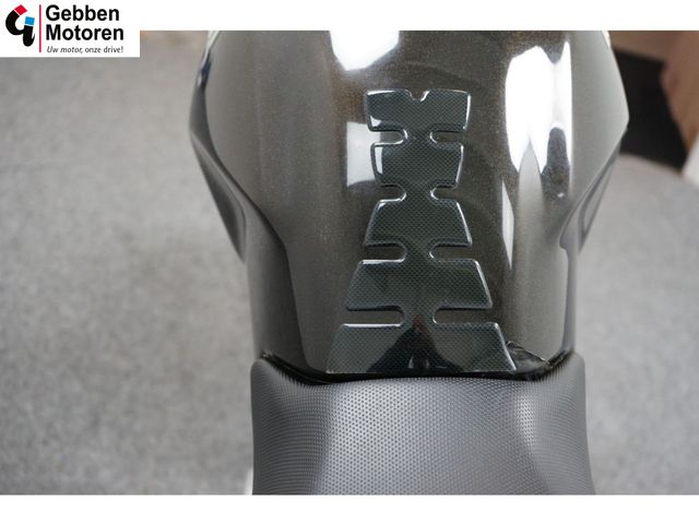 ducati - m-900-monster