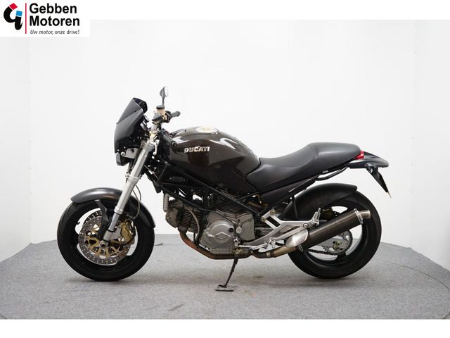 ducati - m-900-monster