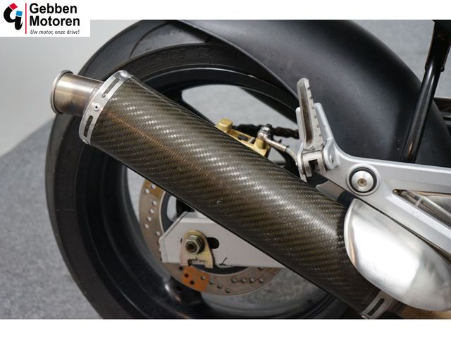 ducati - m-900-monster