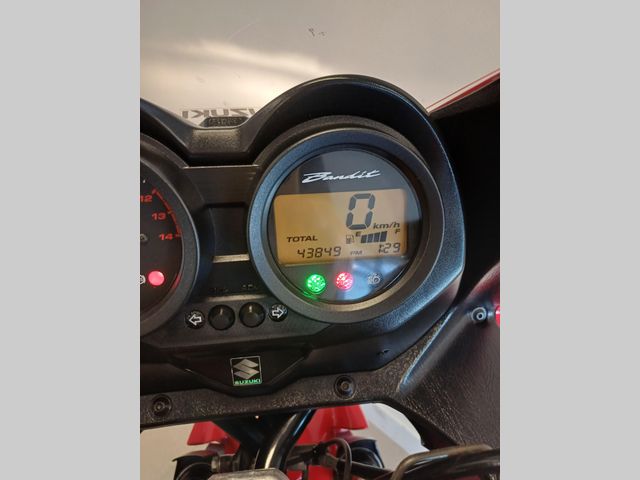 suzuki - gsf-650-s-bandit-abs