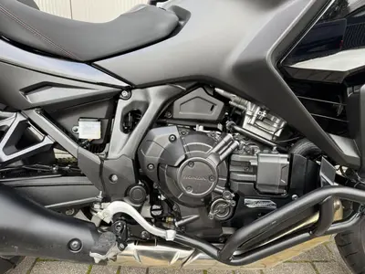 HONDA NT 1100 DCT – foto 4